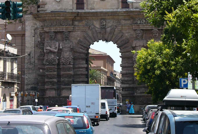 Das tgliche Verkehrschaos in Palermo