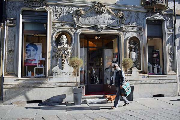 Historische Apotheke in Turin