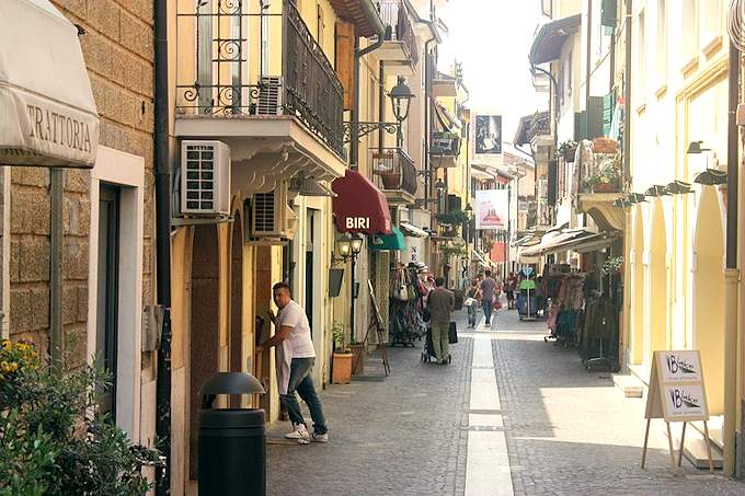 Bardolino, Via Solferino