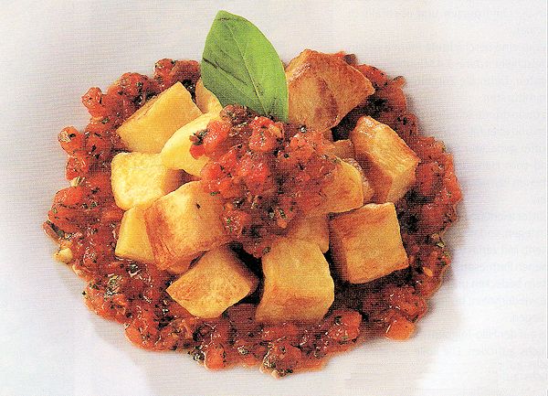 Bratkartoffeln mit marinierten Tomaten