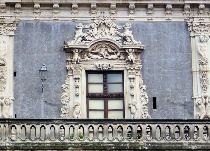 Die Barockfassade des "Palazzo Biscari"