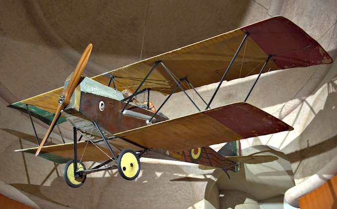 Das Flugzeug von D'Annunzio