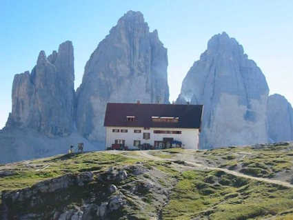 Die Drei-Zinnen-Htte in den Dolomiten