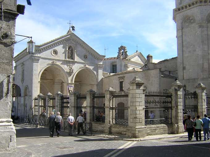 Der Wallfahrtsort Monte Sant'Angelo (Gargano)