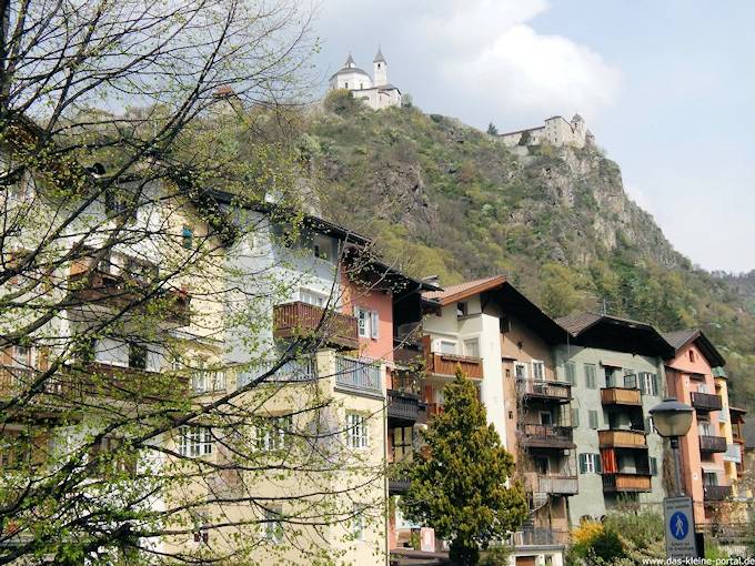 Klausen (Chiusa) - Das Kloster Sben und das Schloss Branzoll