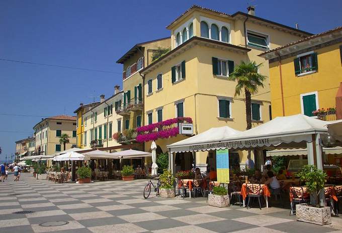 Lazise - Piazza Vittorio Emanuele