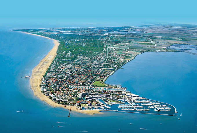 Luftaufnahme der Halbinsel Lignano Sabbiadoro