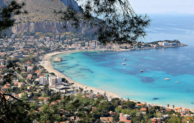 Der Strand von Mondello