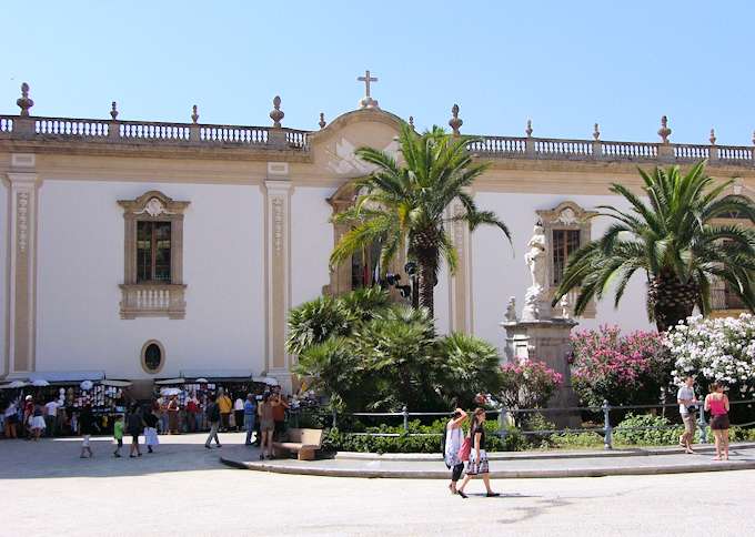 Monreale, Piazza Vittorio Emanuele