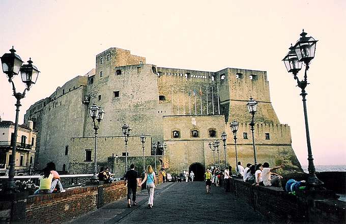 Neapel, Castel dell'Ovo