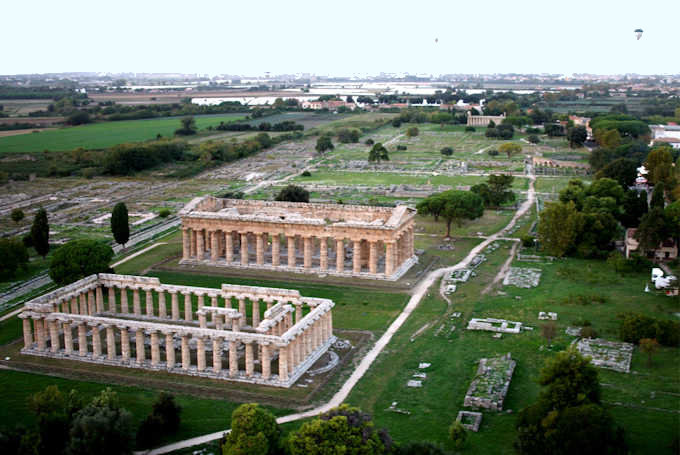 Luftaufnahme von Paestum