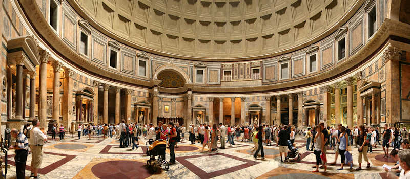 Der Innenraum des Pantheon