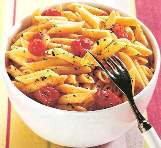 Penne mit Kirschtomaten aus dem Ofen