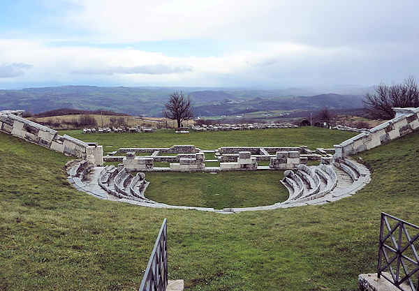 Das antike Theater von Pietrabbondante