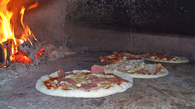 Pizza im Straenverkauf