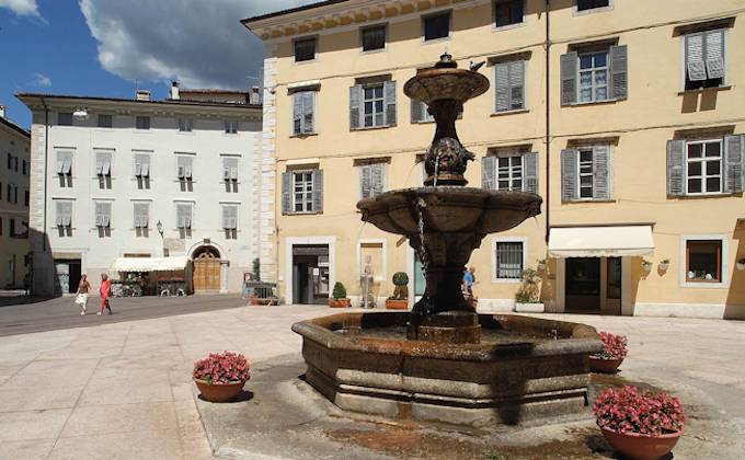 Rovereto - Piazza Erbe