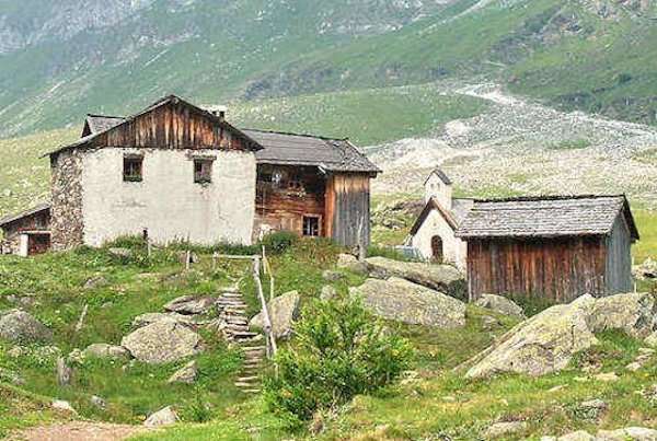 Sdtirol - Berghtten bei Lazins