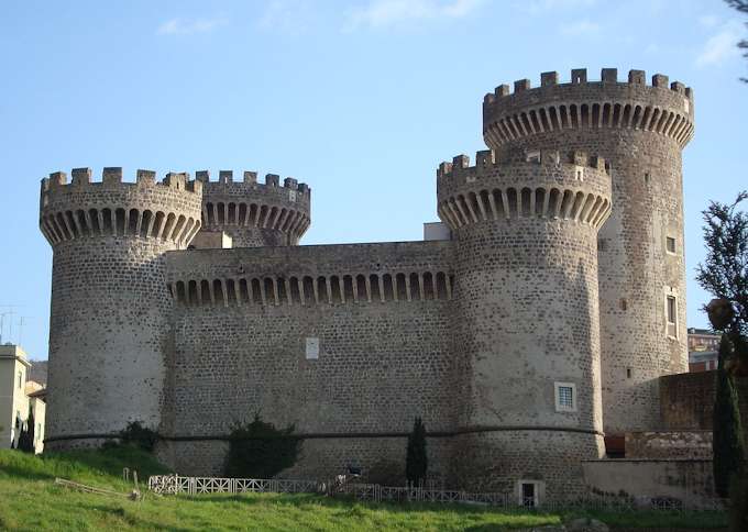 Die Rocca Pia in Tivoli